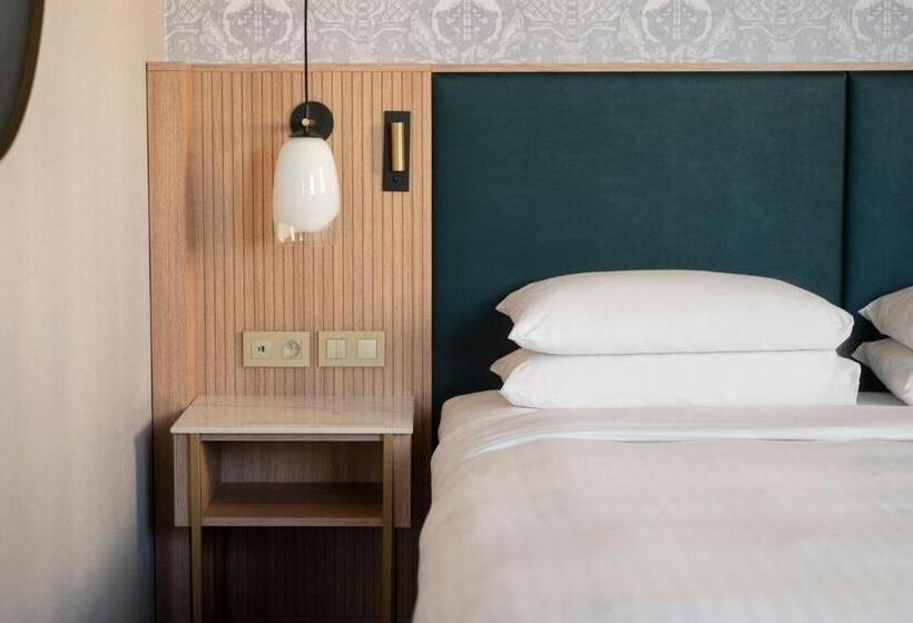 اتاق لوکس با تخت بزرگ, Brussels Marriott Hotel Grand Place