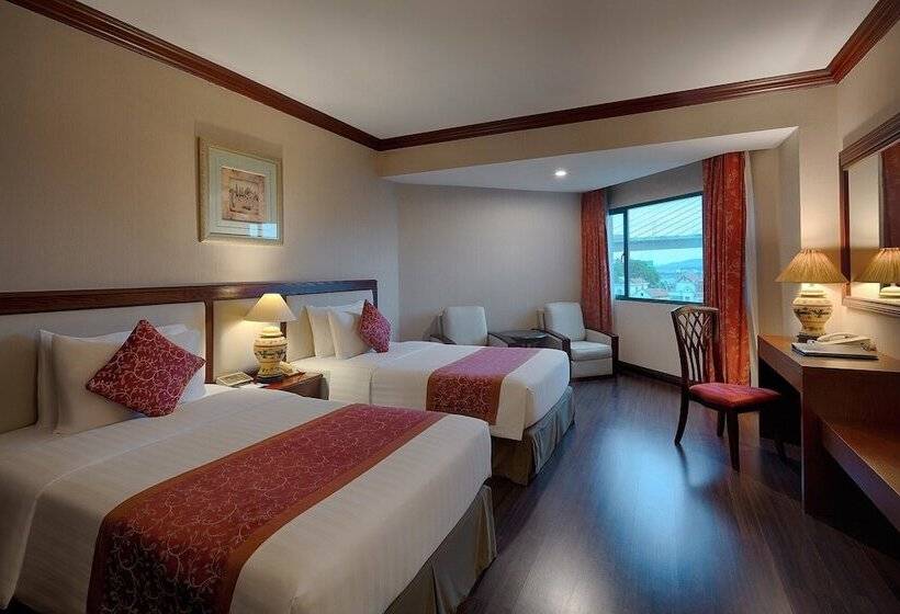 اتاق لوکس با چشم‌انداز دریا, Halong Plaza