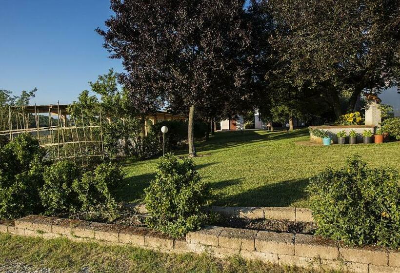 Номер Стандарт, Agriturismo Il Fontanile