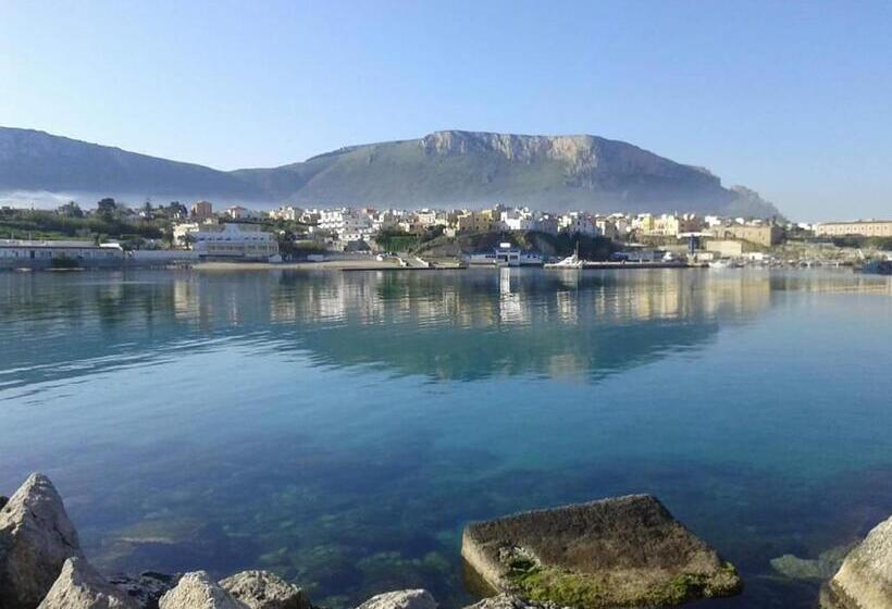 اتاق استاندارد چهارنفره با بالکن, Settegrana