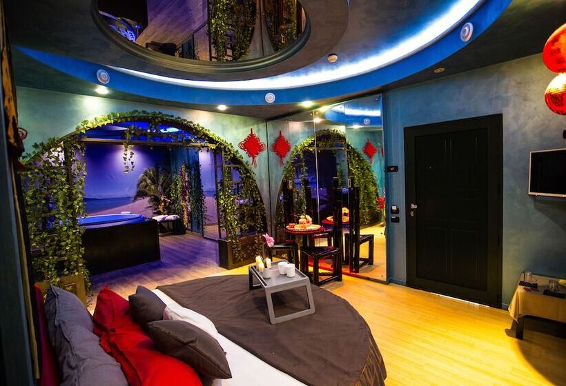 Люкс, Silk Motel