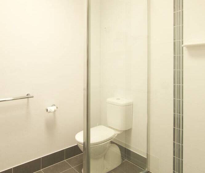 스위트, Glenmore Palms Motel