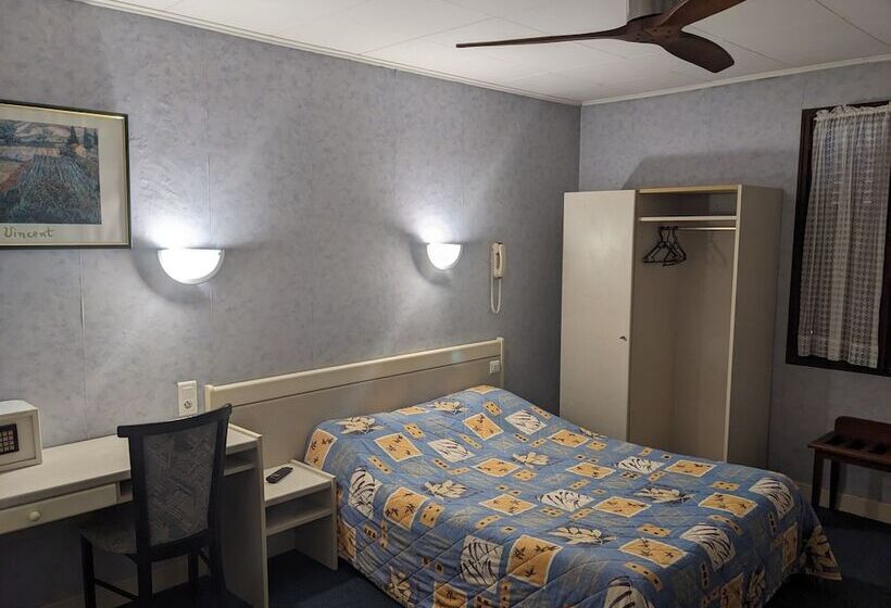 Номер Стандарт, Hôtel Des Voyageurs