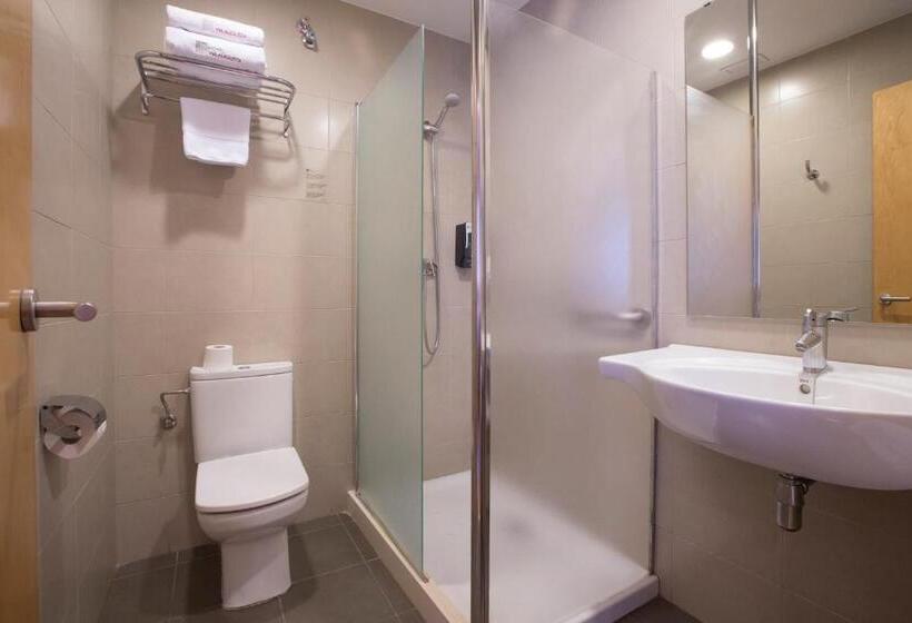 Habitación Estándar Individual, Via Augusta
