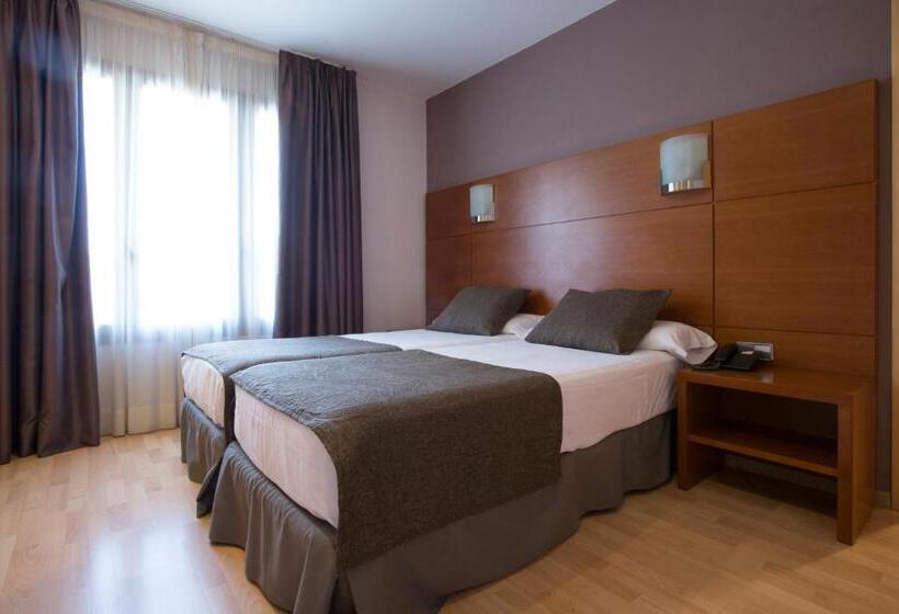 Habitación Estándar, Via Augusta