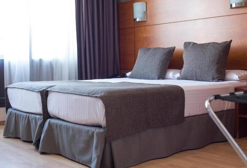 Habitación Estándar, Via Augusta