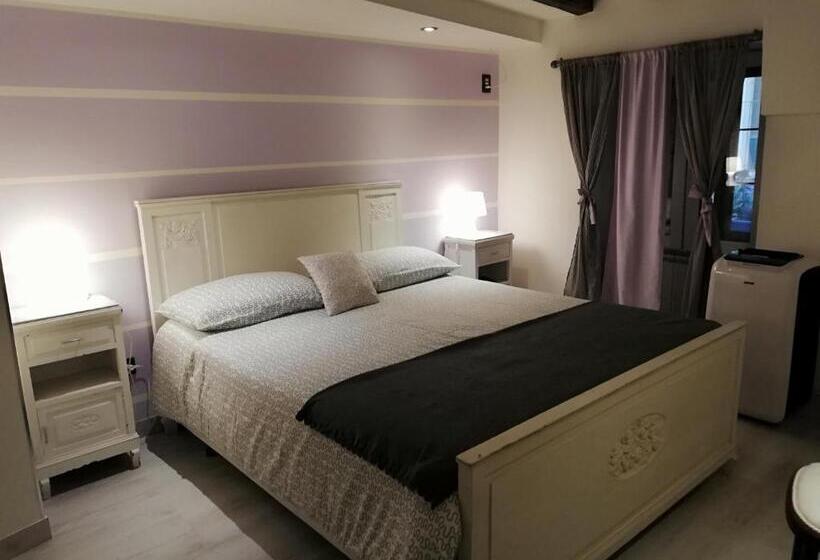 标准间, Palazzo Sant'elia