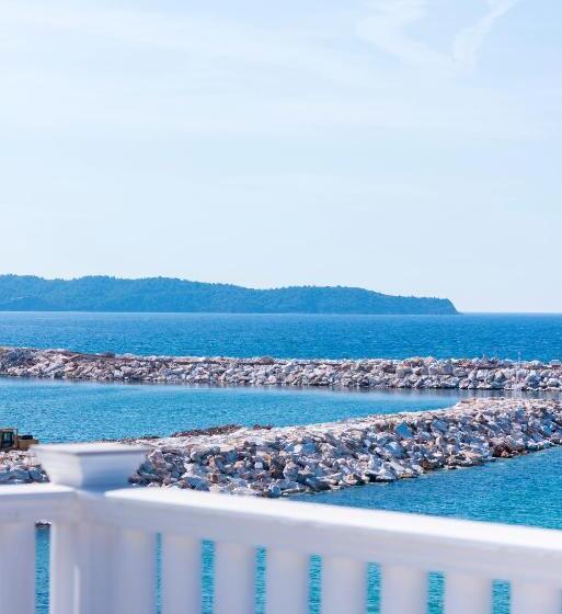 海景豪华三人间, Samaras Beach