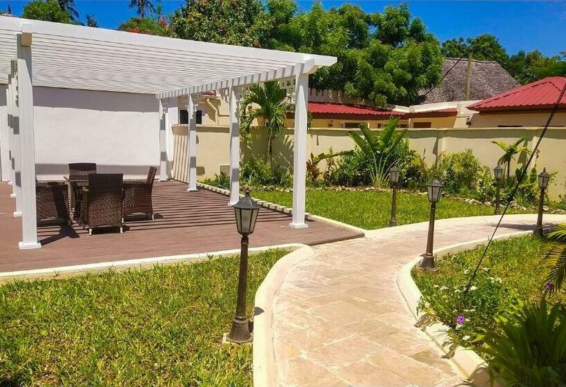 اتاق لوکس با چشم‌انداز باغ, Golden Palm Boutique Zanzibar