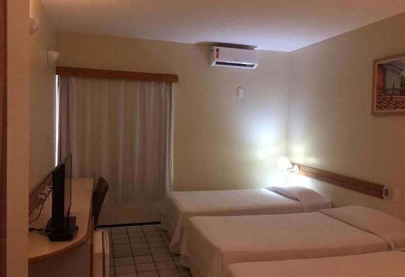 اتاق استاندارد سه نفره, Calhau Praia