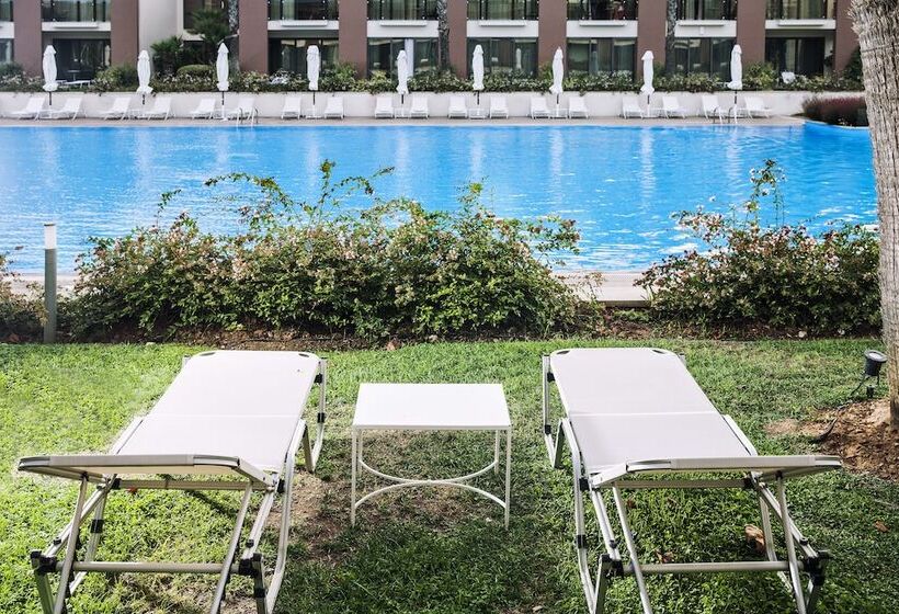 جناح إدارى, Nikopolis