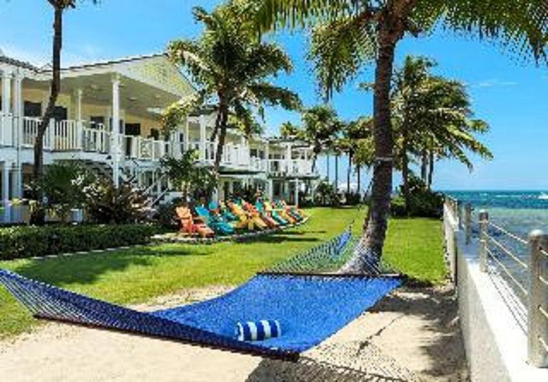 キングサイズベッドのスタンダードルーム, Southernmost Beach Resort