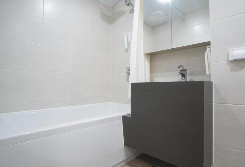 Номер Deluxe, Marinabay Sokcho