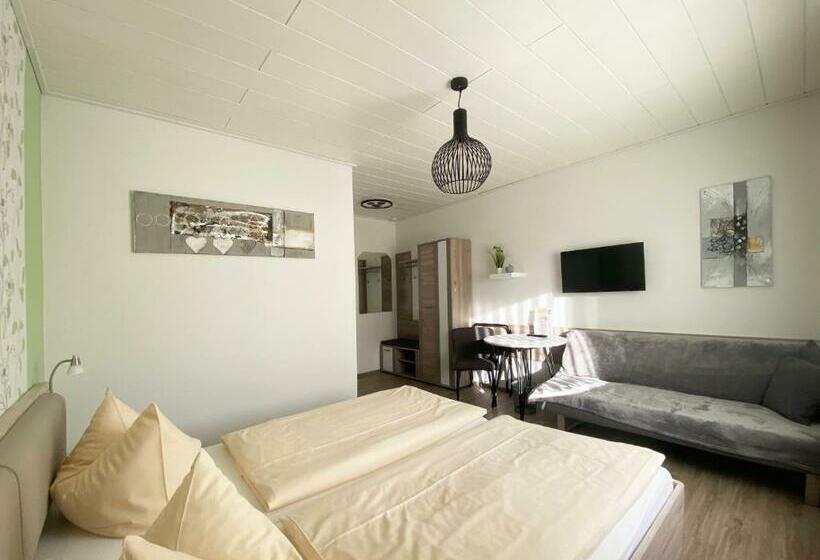 标准三人间, Landgasthof Kanz