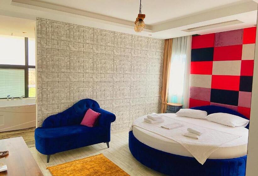 اتاق استاندارد با وان آب گرم, Vm Resort Otel Mersin