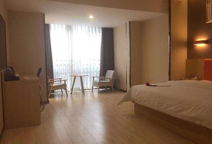 Номер бизнес-класса, 7days Premium Yibin Riverside Branch