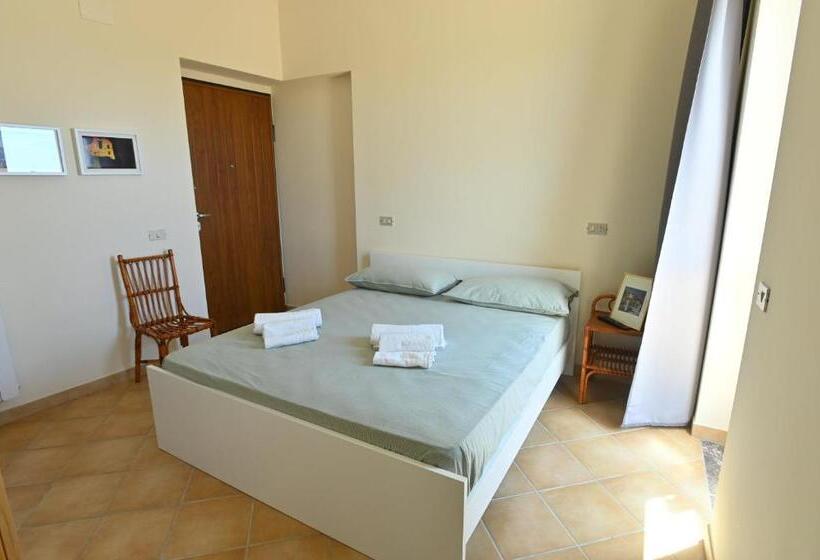 اتاق استاندارد با بالکن, Villa Petrinum B&b