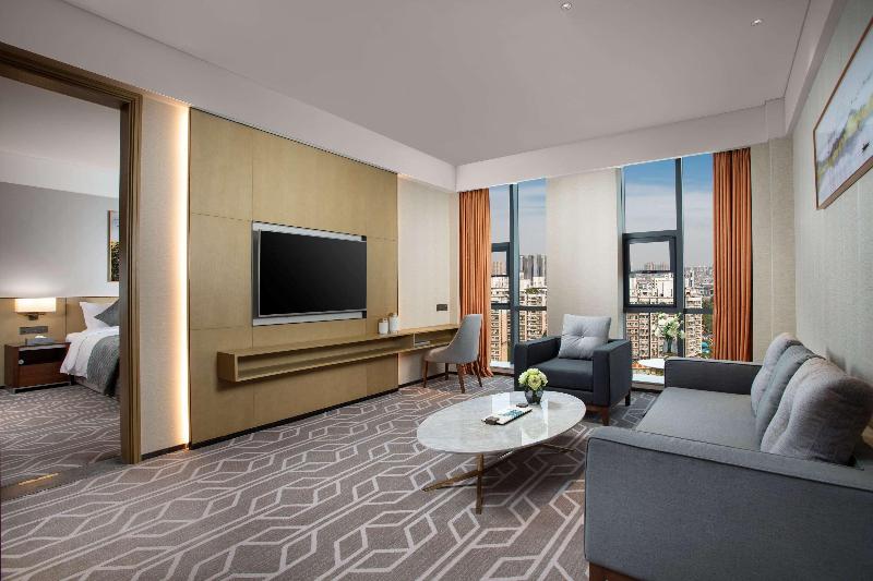 이그제큐티브 스위트 킹침대, Ramada By Wyndham Luoyang Downtown