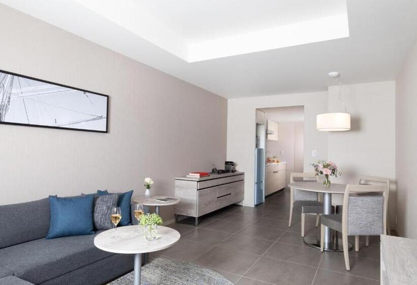 جناح مطل على المدينة, Oakwood Suites Yokohama