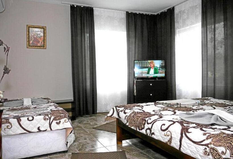 Дом 3 Спальни, Guest House Medina