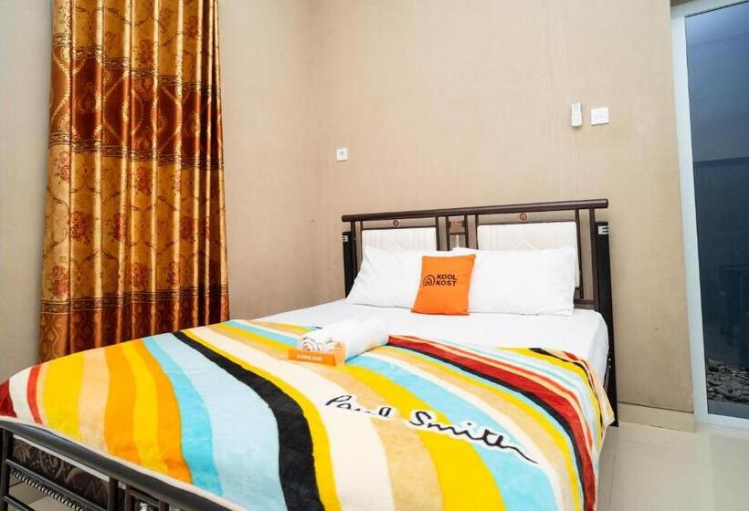 Номер Deluxe, Koolkost Syariah Near Transmart Tegal