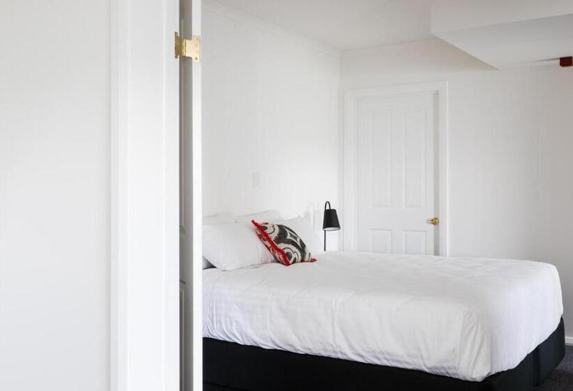 Апартаменты 2 Спальни, Battery Point Manor
