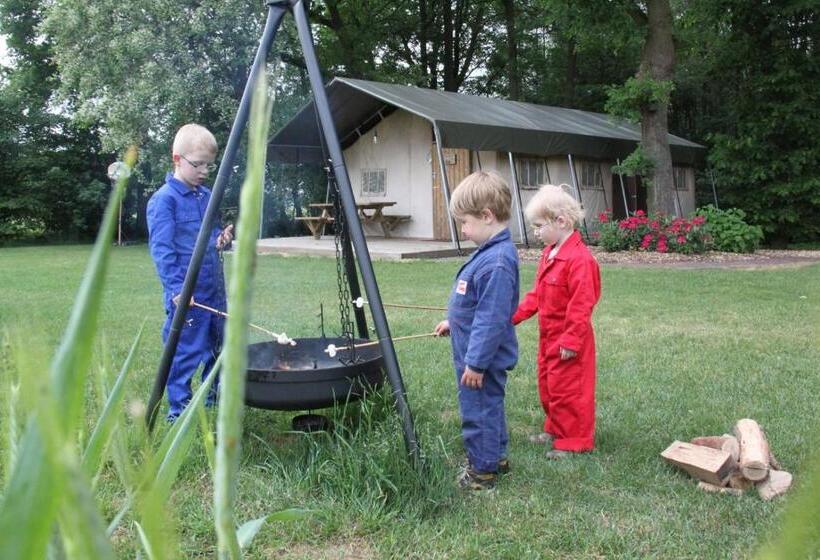 كوخ قياسي, Landrijk De Reesprong Boerderij
