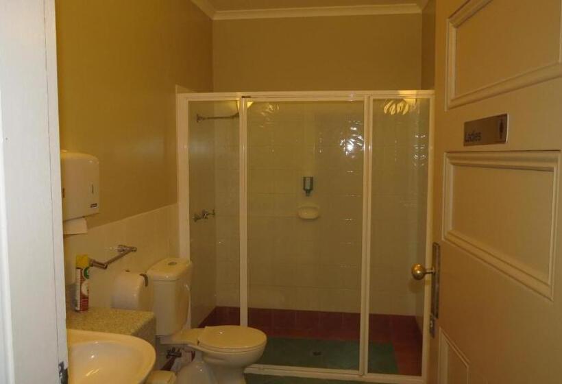 Номер Economy с общей ванной комнатой, Hermitage Hill Country Retreat