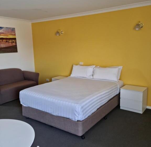 Номер Стандарт с Гидромассажем, Mid City Plantation Motel