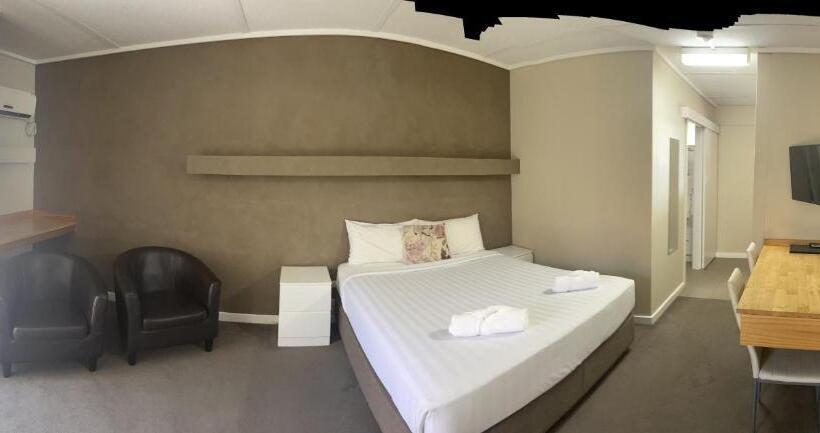 Номер Deluxe, Mid City Plantation Motel