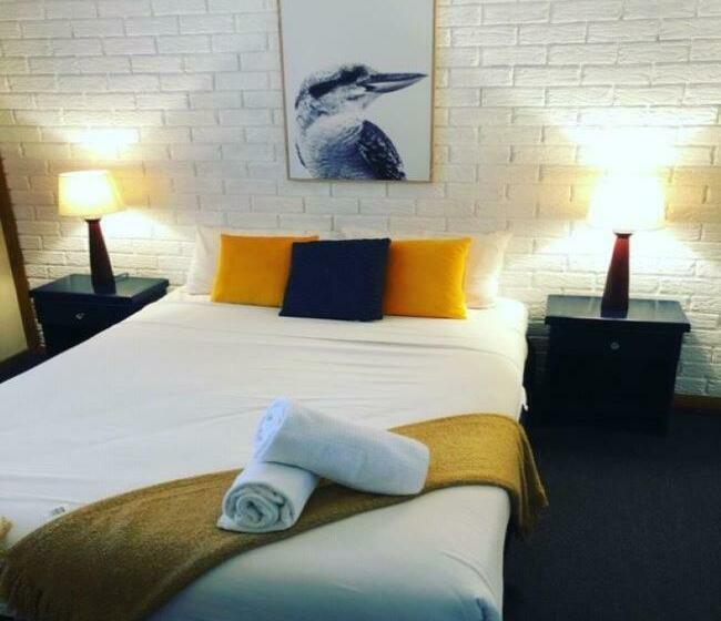 Апартаменты 1 Спальня Нижний Этаж, Montville Holiday Apartments