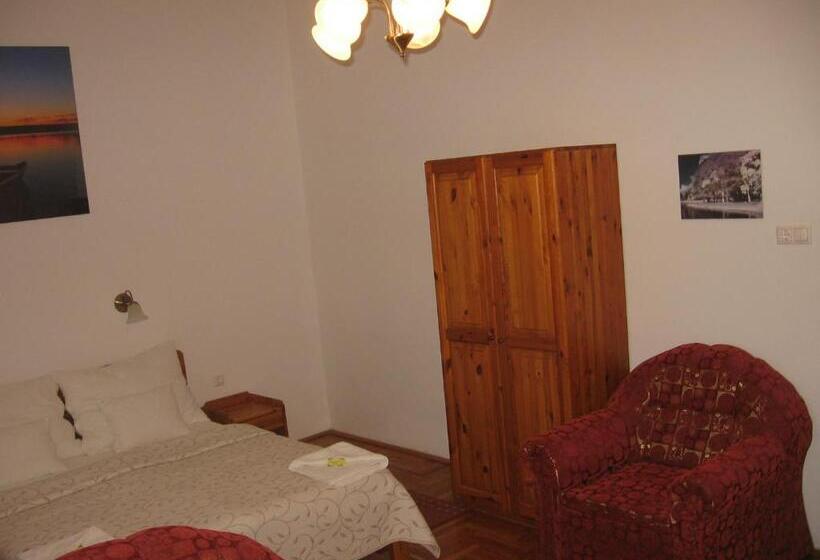 스탠다드 룸, Mater Salvatoris House