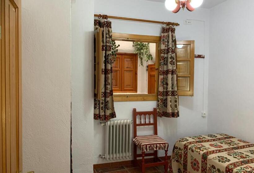 Номер Стандарт Индивидуальный, Hostal Atalaya En Capileira Cb