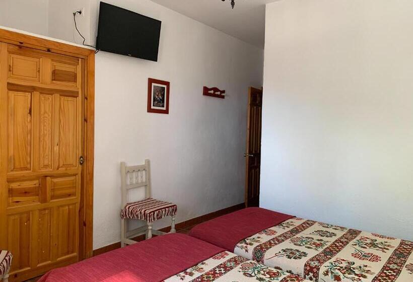 Номер Стандартный с Видом, Hostal Atalaya En Capileira Cb