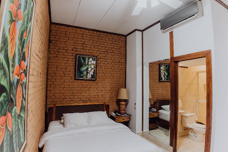 标准间, Dunn Inn