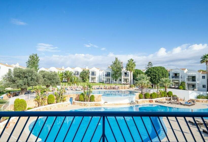 Standardrum Poolutsikt, Marsenses Paradise Club