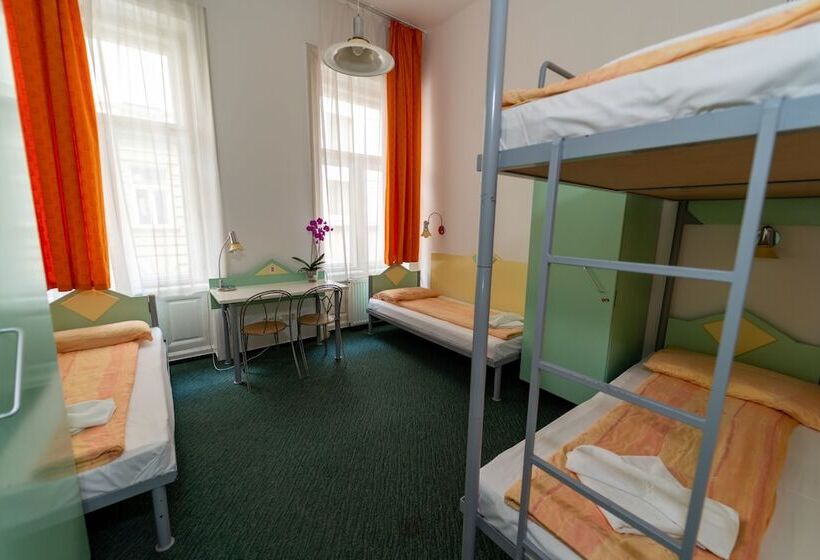 4인용 스탠다드 룸, MP Hostel Budapest