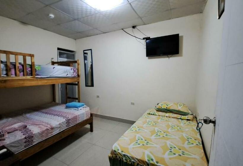 Семейный Номер, Hostal Brisas Calobrenas
