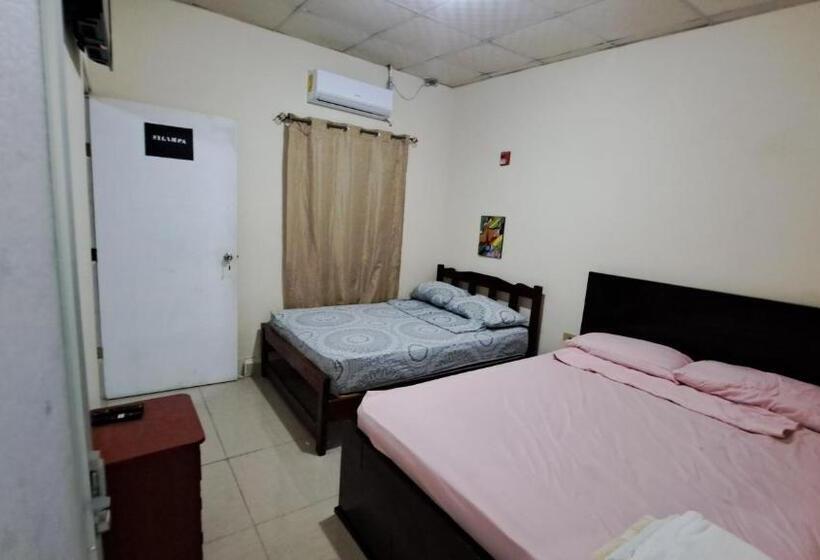 Семейный Номер, Hostal Brisas Calobrenas