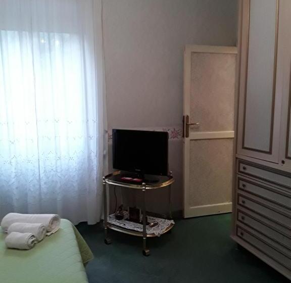 Номер Стандарт Трехместный, Ambrabed Lunghezza Station