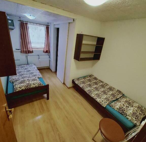 标准间, Motel šofér