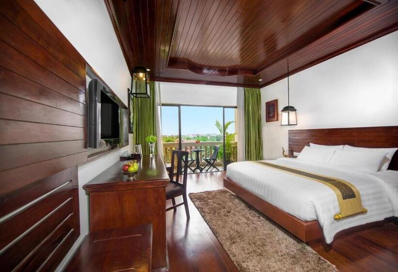 Номер Deluxe Кровать Кинг, Borei Angkor Resort & Spa
