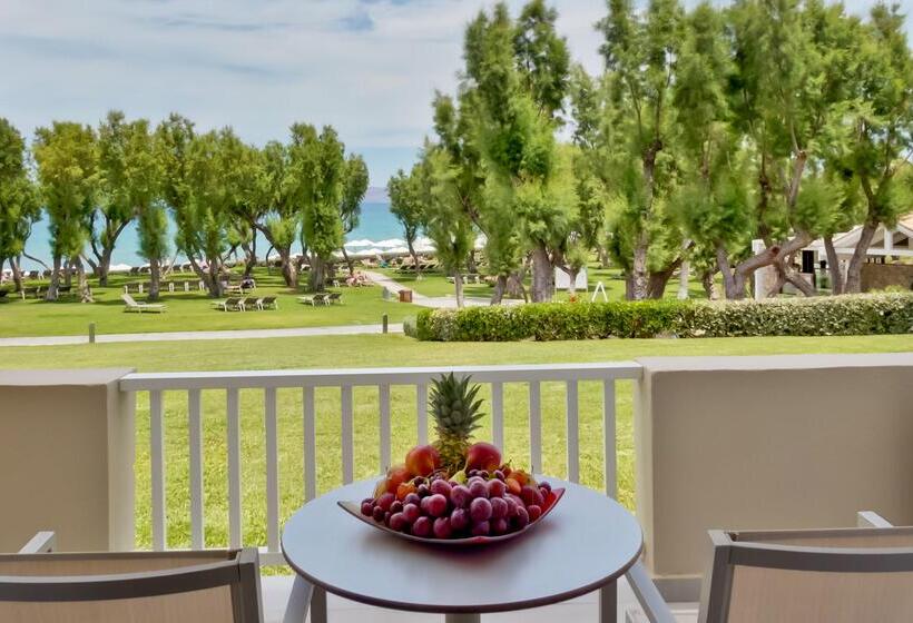Номер Deluxe Вид на Море, Neptune Luxury Resort