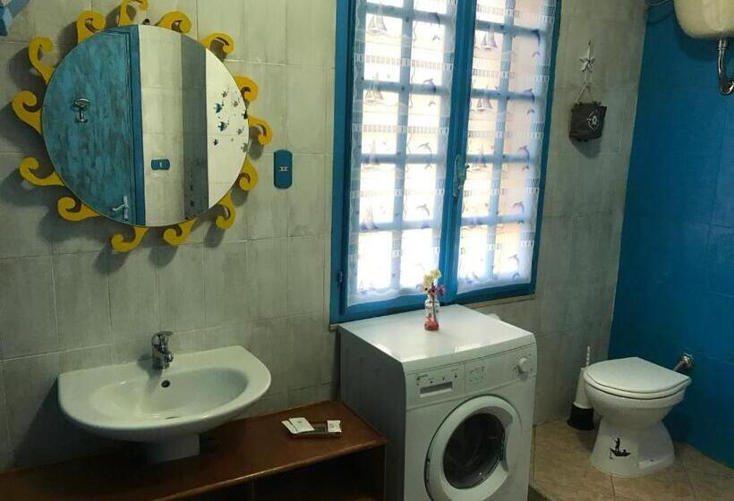 스탠다드 트리플 룸 가든 전망, Acquamarina B&b