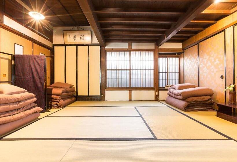 浴室共有スタンダード４人用ルーム, Guest House Kura