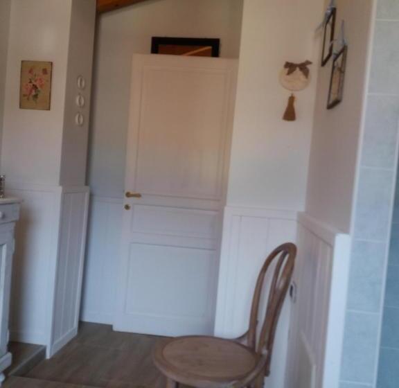 Номер Стандарт с Балконом, B&b Silvana