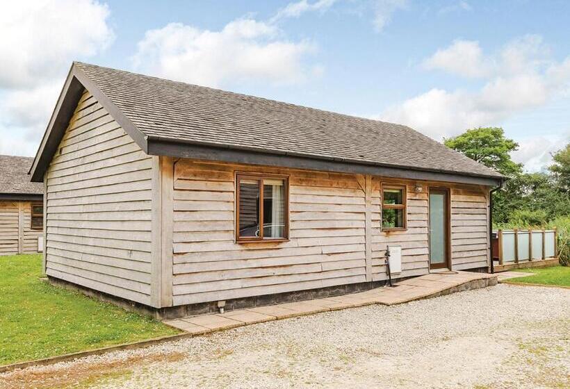 Дом 2 Спальни, Oakwood Lodges