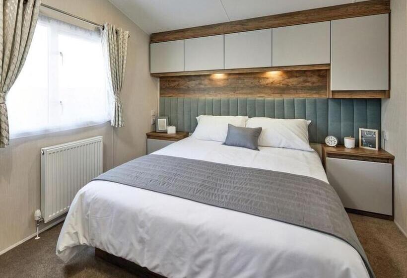 Дом 2 Спальни, Wild Rose Holiday Park