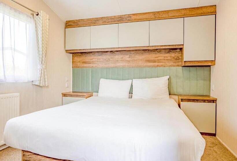 Дом 2 Спальни, Wild Rose Holiday Park