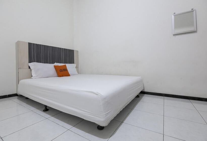 Номер Superior, Koolkost Near Universitas Diponegoro Semarang